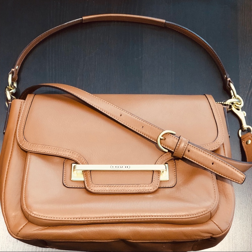 Coach Tan Shoulder bag w Crossbody Strap